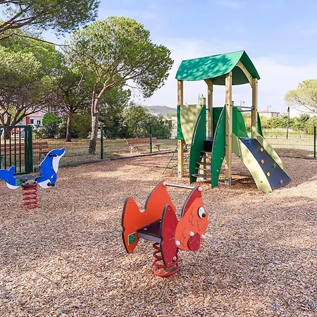 Quiet House For 2-4 People Close To The Beaches Nyaraló