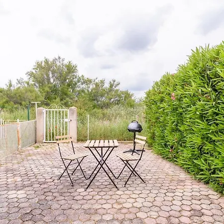 Quiet House For 2-4 People Close To The Beaches Nyaraló *