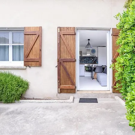 Quiet House For 2-4 People Close To The Beaches Nyaraló